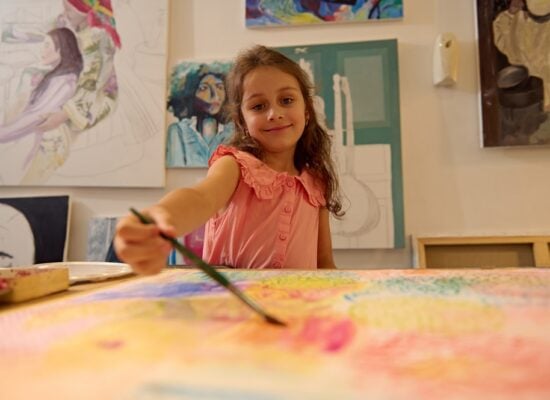 Find art classes for kids near you